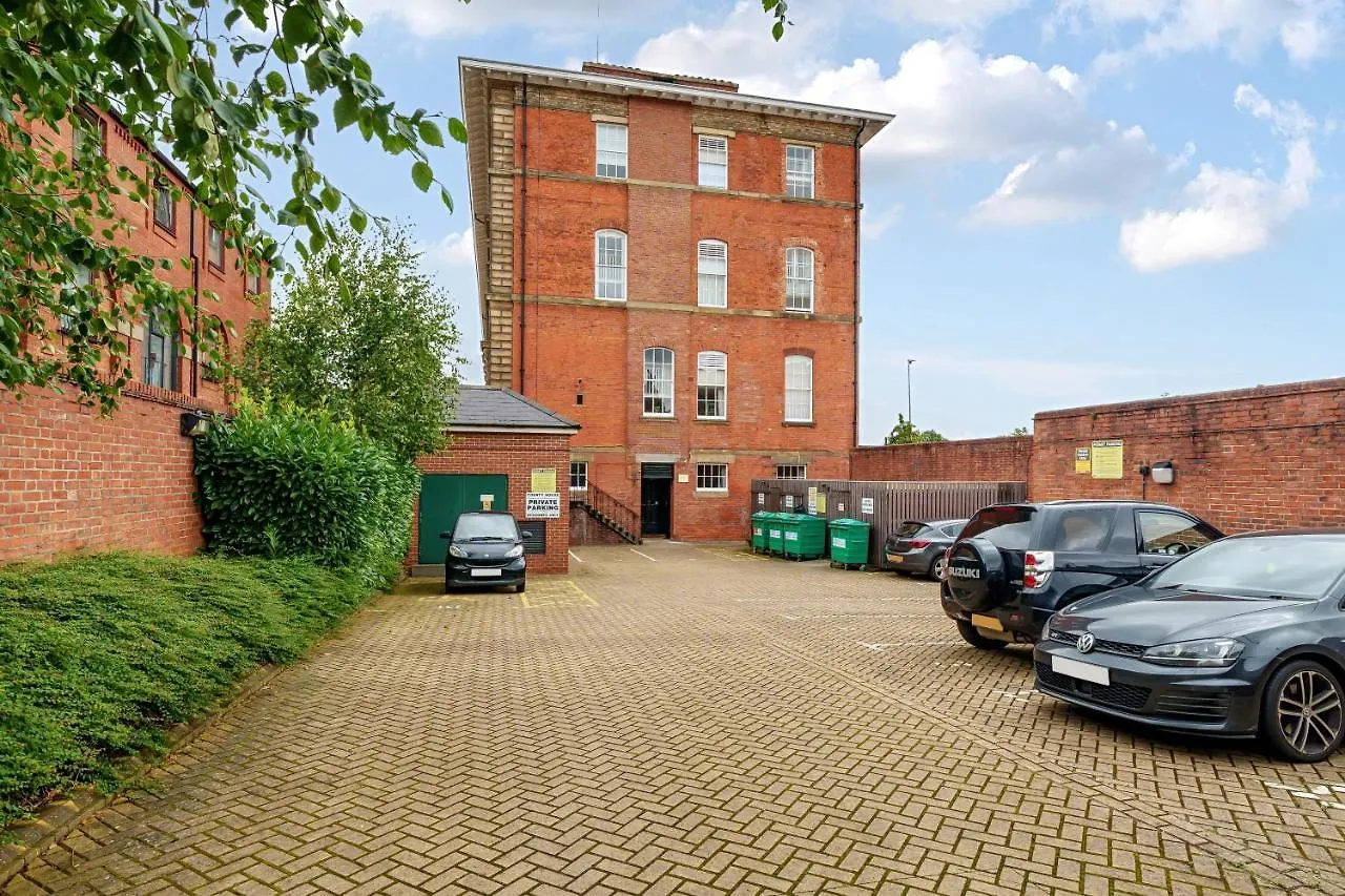 Appartement County House Escape - Courtyard & Free Parking à York